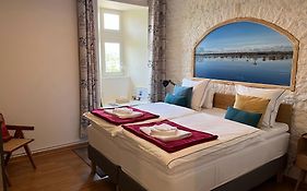 La Fiere Bridge Guest House